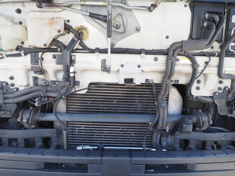 いすゞ ギガ 冷凍バン 大型 QKG-CYL77A 年式 H25[写真40]