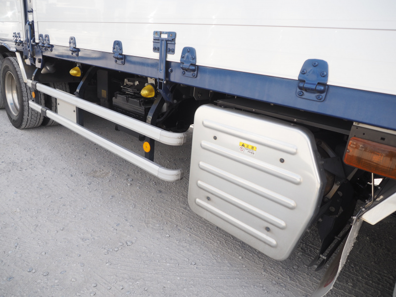 いすゞ ギガ ウイング車 大型 QKG-CYJ77A 年式 H27[写真12]