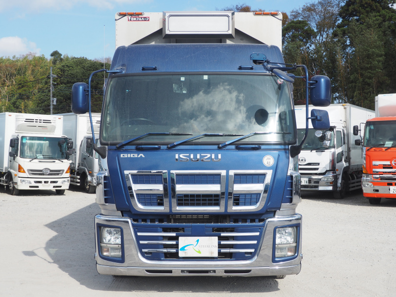 いすゞ ギガ ウイング車 大型 QKG-CYJ77A 年式 H27[写真04]