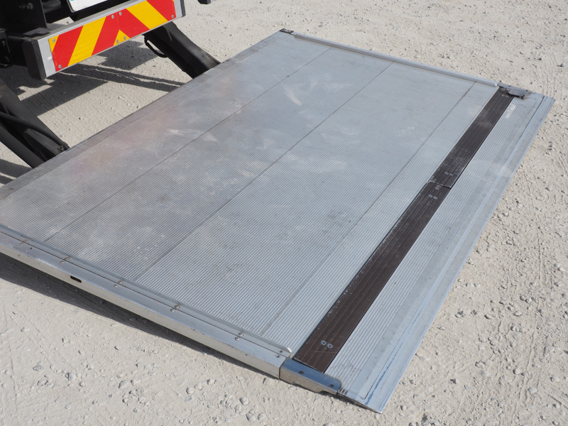 いすゞ フォワード ウイング車 中型 TKG-FRR90S2 年式 H26[写真40]