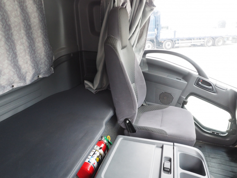 いすゞ フォワード ウイング車 中型 TKG-FRR90S2 年式 H26[写真47]