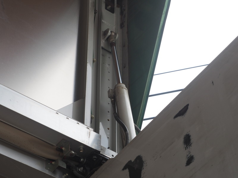 日野 グランドプロフィア ウイング車 大型 BDG-FW1EXYG 年式 H22[写真11]