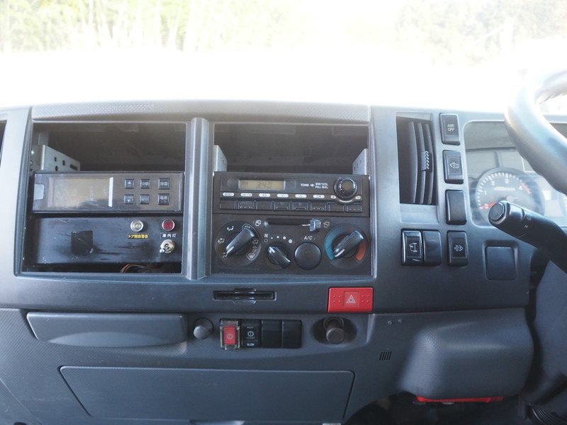 いすゞ エルフ 冷凍バン 小型 TKG-NPR85AN 年式 H24[写真26]