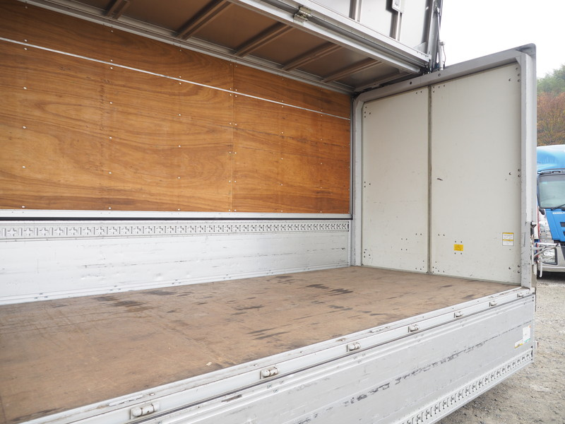 いすゞ エルフ ウイング車 小型 BKG-NPR85AN 年式 H23[写真19]