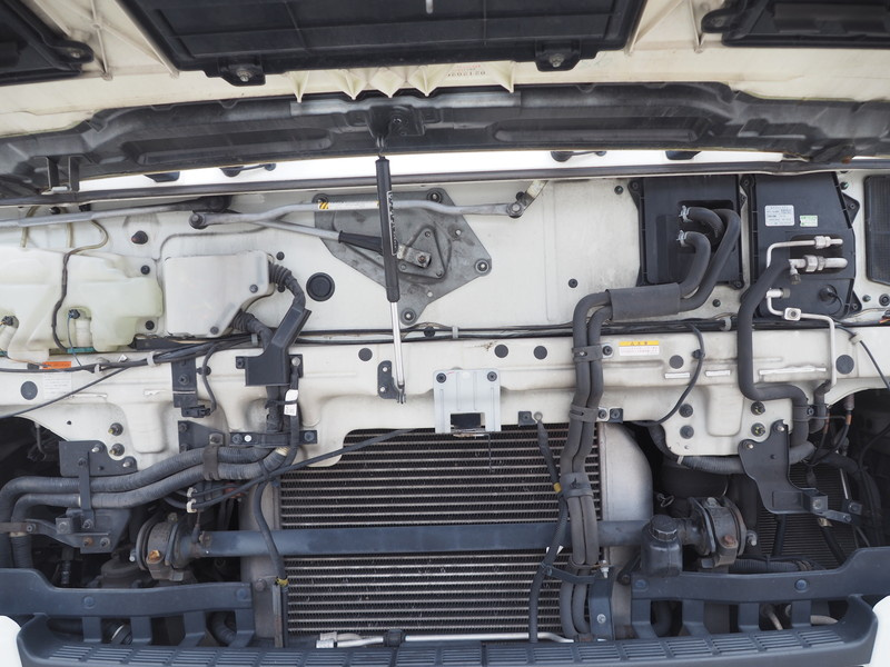 いすゞ ギガ ウイング車 大型 QKG-CYJ77A 年式 H26[写真51]