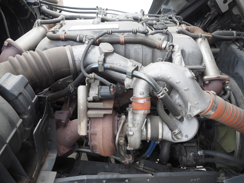 いすゞ ギガ ウイング車 大型 QKG-CYJ77A 年式 H26[写真53]