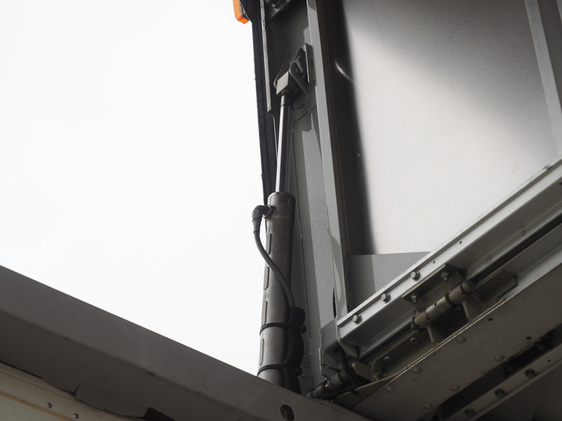 いすゞ フォワード ウイング車 中型 PDG-FRR34T2 年式 H20[写真11]