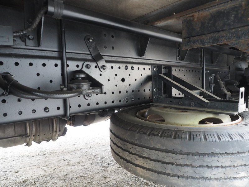 いすゞ エルフ バン車 小型 BKG-NPR85AN 年式 H22[写真32]