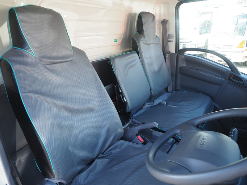 いすゞ エルフ バン車 小型 TRG-NPR85AN 年式 H29[写真26]