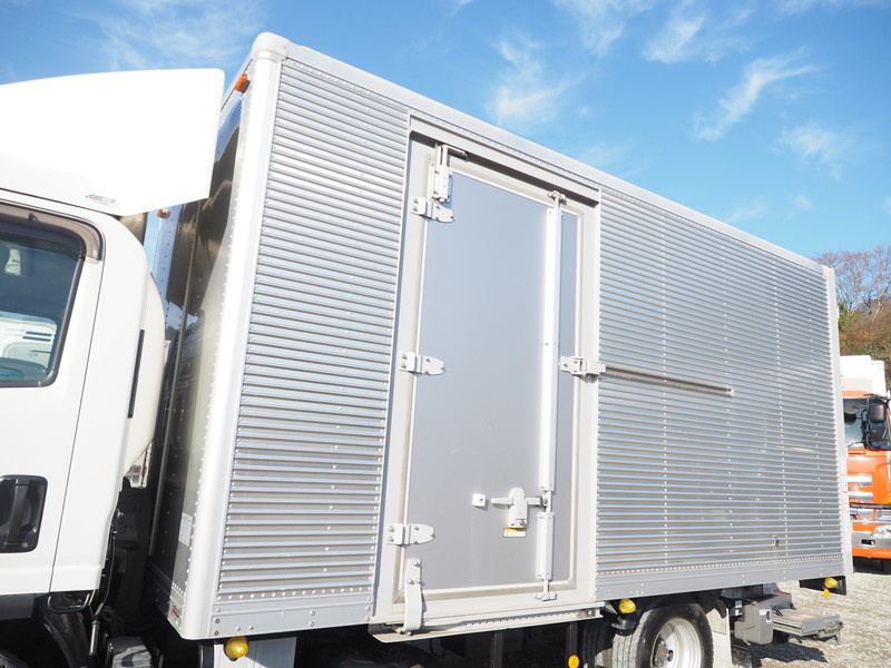 いすゞ エルフ バン車 小型 TRG-NPR85AN 年式 H29[写真11]