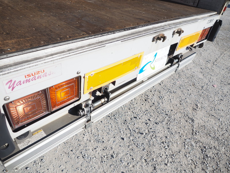 いすゞ ギガ ウイング車 大型 PDG-CYJ77W8A 年式 H21[写真29]