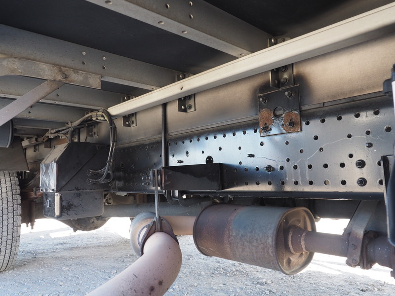 いすゞ フォワード ウイング車 中型 PKG-FRR90S2 年式 H22[写真41]