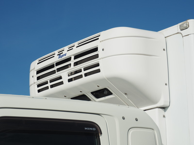 日野 レンジャー 冷凍バン 中型 TKG-FD7JLAG 年式 H27[写真08]