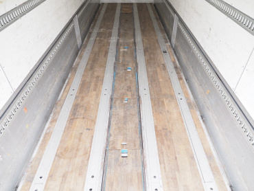 いすゞ ギガ ウイング車 大型 PKG-CYJ77W8 年式 H20 [写真28]