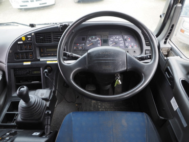 いすゞ ギガ ウイング車 大型 PKG-CYJ77W8 年式 H20 [写真38]