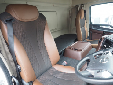 日野 プロフィア ウイング車 大型 2PG-FW1AHG 年式 H30 [写真36]