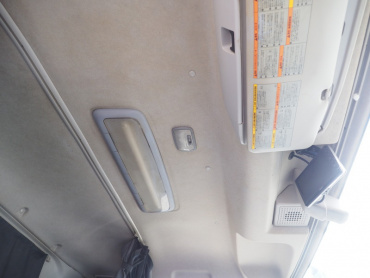 いすゞ ギガ 平ボディ 大型 QKG-CYJ77B 年式 H29 [写真33]