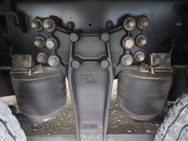 いすゞ ギガ 平ボディ 大型 QKG-CYJ77B 年式 H29 [写真36]