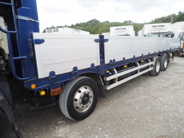 いすゞ ギガ 平ボディ 大型 QKG-CYJ77B 年式 H29 [写真13]