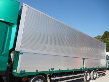 いすゞ ギガ ウイング車 大型 QKG-CYJ77B 年式 H28 [写真14]