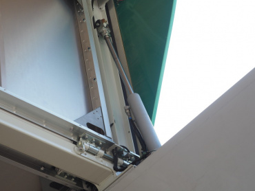 いすゞ ギガ ウイング車 大型 QKG-CYJ77B 年式 H28 [写真12]