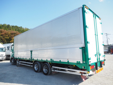 いすゞ ギガ ウイング車 大型 QKG-CYJ77B 年式 H28 [写真07]