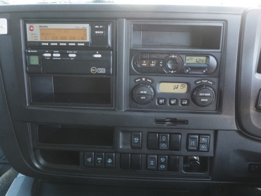 いすゞ ギガ ウイング車 大型 QKG-CYJ77B 年式 H28 [写真34]