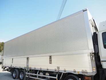 いすゞ ギガ ウイング車 大型 PKG-CYJ77W8 年式 H20 [写真12]