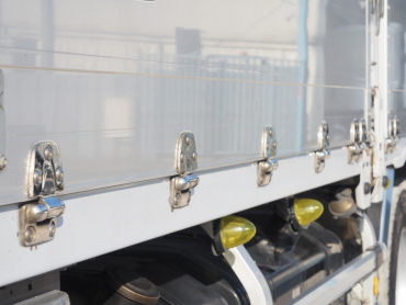 いすゞ ギガ ウイング車 大型 PKG-CYJ77W8 年式 H20 [写真11]