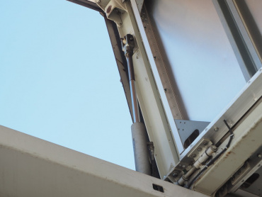 いすゞ ギガ ウイング車 大型 PDG-CYJ77W8 年式 H20 [写真13]