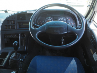 いすゞ ギガ ウイング車 大型 PDG-CYJ77W8 年式 H20 [写真33]