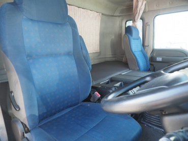 いすゞ ギガ ウイング車 大型 QKG-CYJ77A 年式 H26 [写真28]