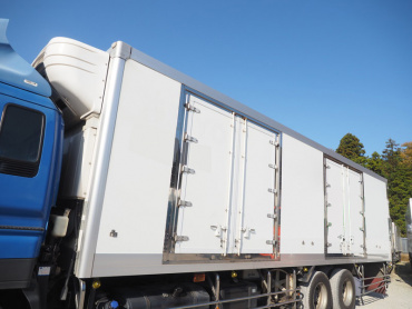 いすゞ ギガ 冷凍バン 大型 QKG-CYL77A 年式 H25 [写真13]