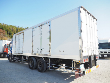 いすゞ ギガ 冷凍バン 大型 QKG-CYL77A 年式 H25 [写真08]