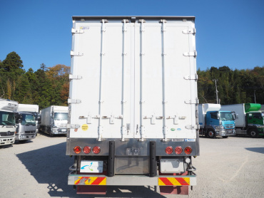 いすゞ ギガ 冷凍バン 大型 QKG-CYL77A 年式 H25 [写真07]