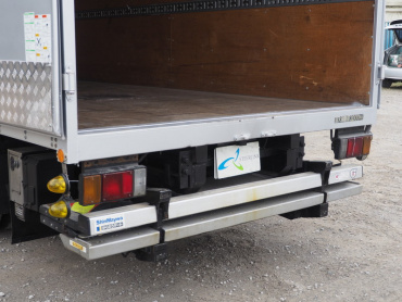 いすゞ エルフ バン車 小型 BKG-NPR85AN 年式 H22 [写真18]