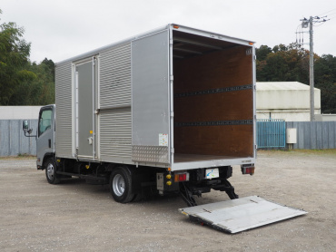 いすゞ エルフ バン車 小型 BKG-NPR85AN 年式 H22 [写真19]