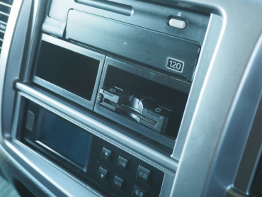 日野 レンジャー 冷凍バン 中型 TKG-FD7JLAG 年式 H27 [写真32]