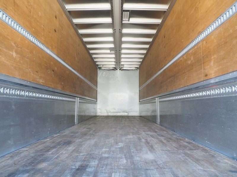 いすゞ ギガ ウイング車 大型 QKG-CYJ77A 年式 H27[写真25]