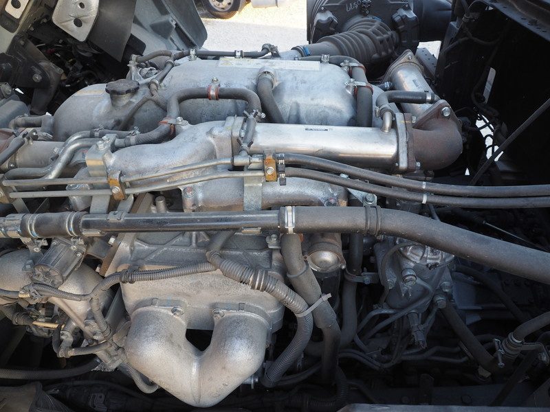 いすゞ ギガ ウイング車 大型 QKG-CYJ77A 年式 H27[写真54]