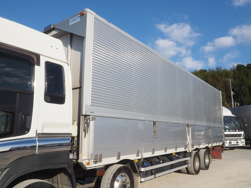 いすゞ ギガ ウイング車 大型 QKG-CYJ77A 年式 H27[写真14]