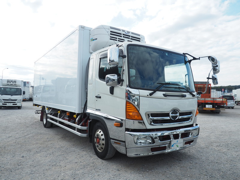 日野 レンジャー 冷凍バン 中型 TKG-FD7JLAG 年式 H27[写真04]