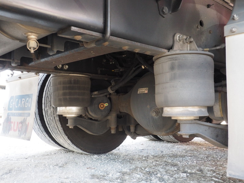 いすゞ ギガ ウイング車 大型 QKG-CYJ77A 年式 H27[写真48]