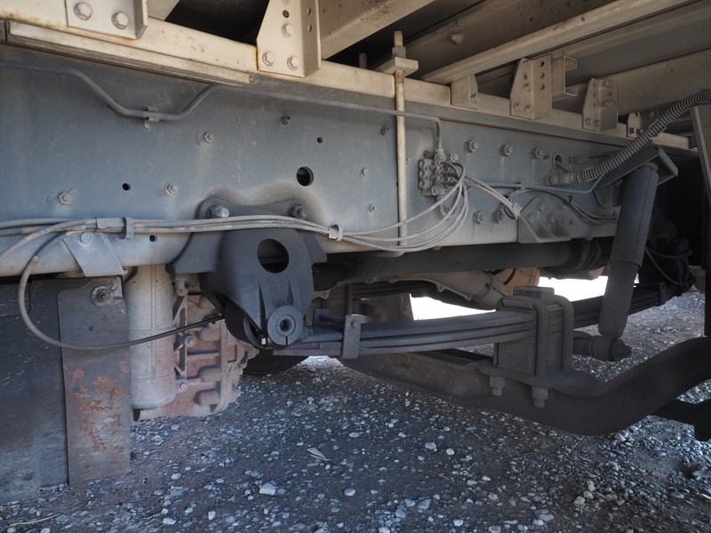 UDトラックス クオン ウイング車 大型 QKG-CG5ZA 年式 H27[写真46]