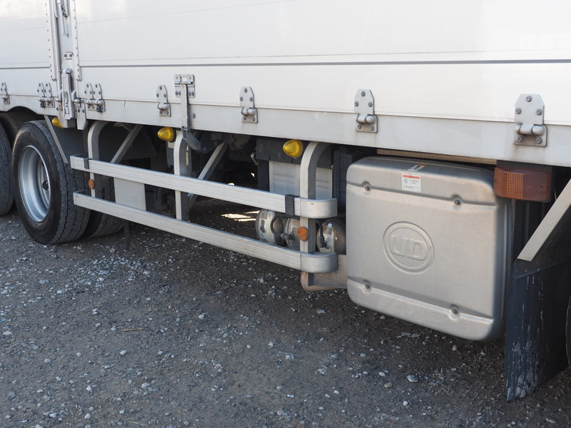 UDトラックス クオン ウイング車 大型 QKG-CG5ZA 年式 H27[写真10]