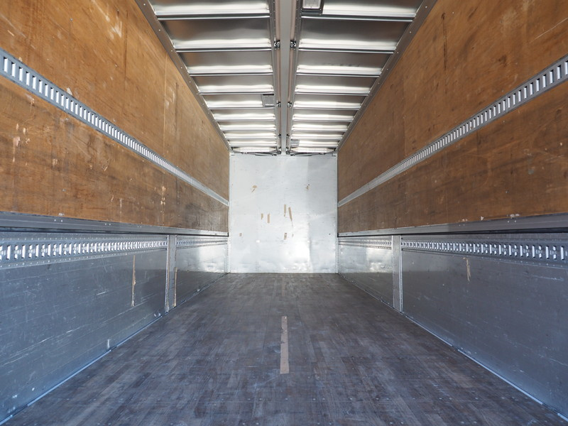 UDトラックス クオン ウイング車 大型 QKG-CG5ZA 年式 H27[写真25]