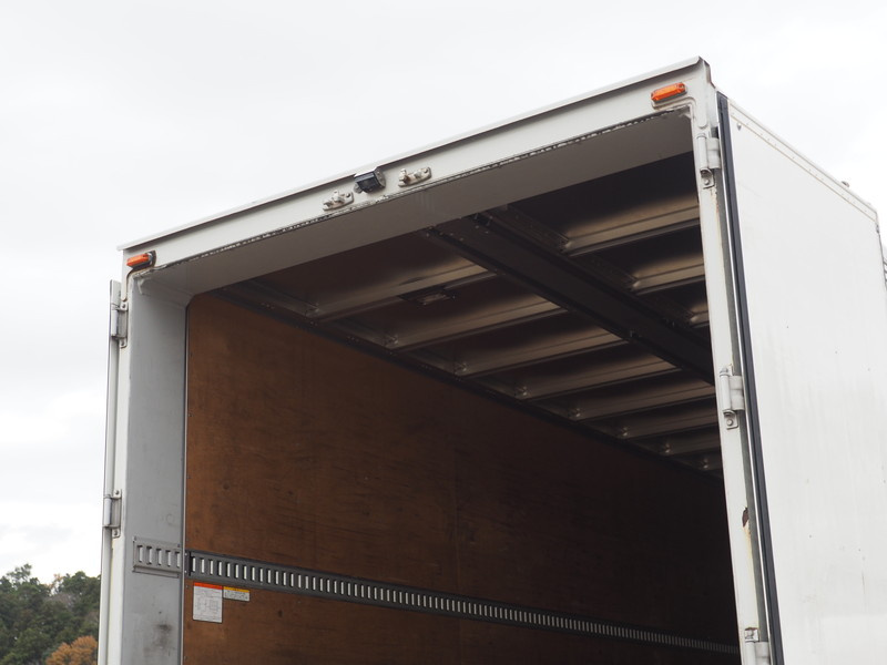 いすゞ ギガ ウイング車 大型 QKG-CYJ77A 年式 H26[写真27]