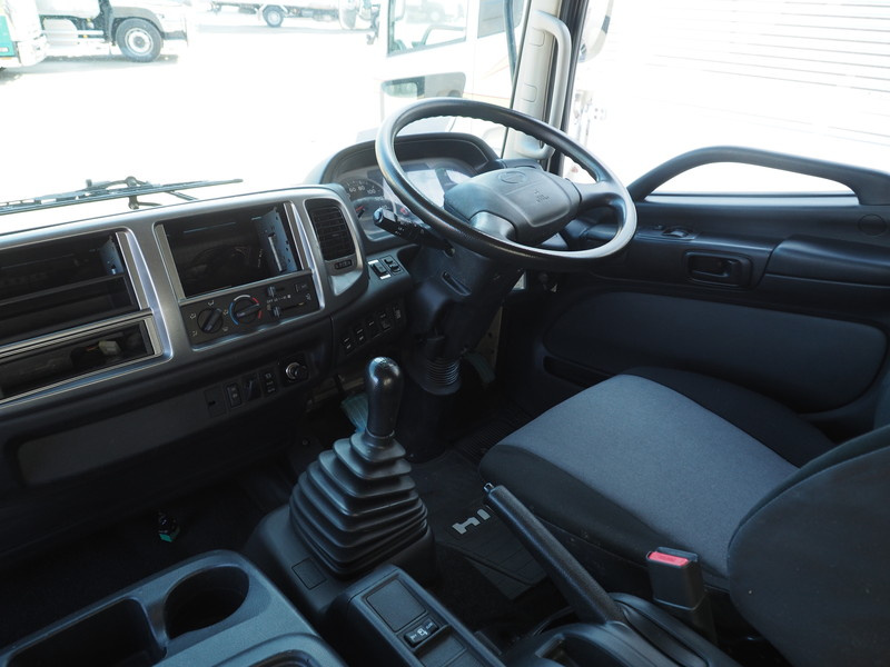 日野 レンジャー ウイング車 中型 BKG-FD7JLYA 年式 H22[写真32]