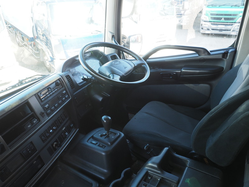 日野 グランドプロフィア 冷凍バン 大型 LKG-FW1EYBG 年式 H22[写真30]