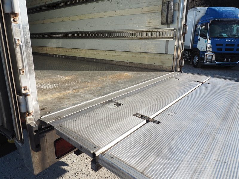 日野 グランドプロフィア 冷凍バン 大型 LKG-FW1EYBG 年式 H22[写真26]